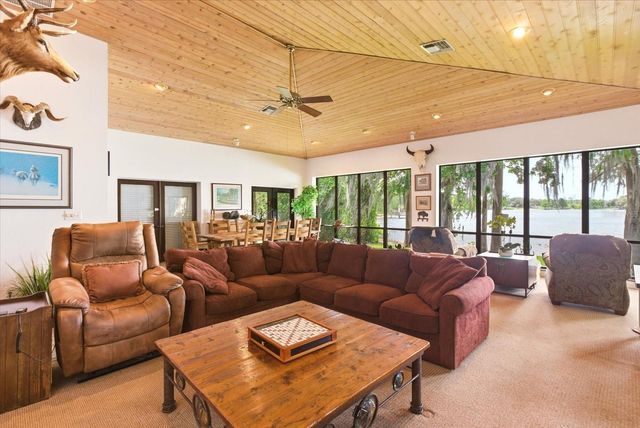 4910 E LAKE DRIVE, Winter Springs, FL 32708