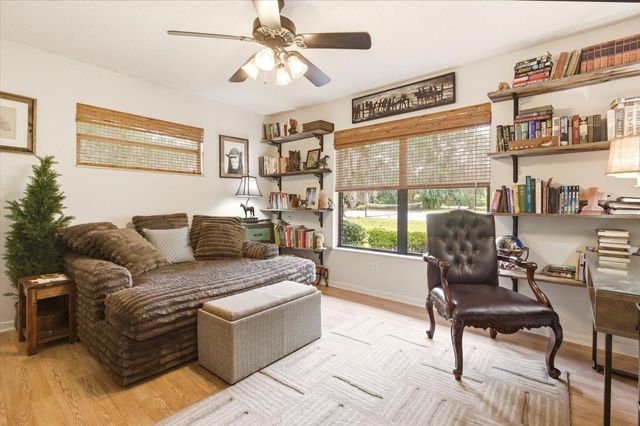 4910 E LAKE DRIVE, Winter Springs, FL 32708