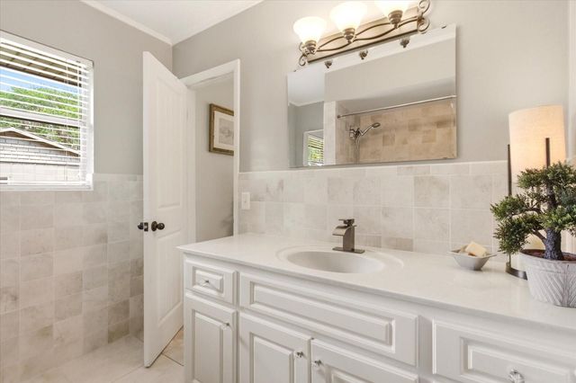 4910 E LAKE DRIVE, Winter Springs, FL 32708