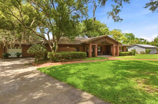 4910 E LAKE DRIVE, Winter Springs, FL 32708