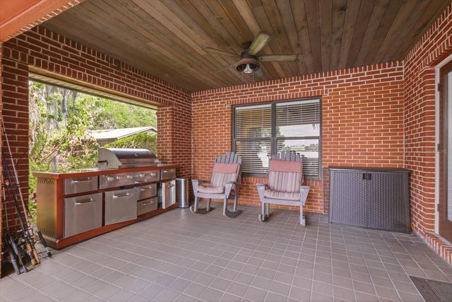 4910 E LAKE DRIVE, Winter Springs, FL 32708