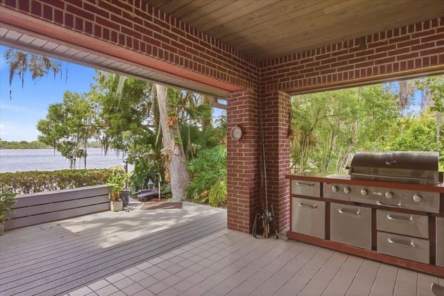 4910 E LAKE DRIVE, Winter Springs, FL 32708