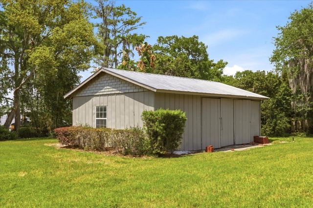 4910 E LAKE DRIVE, Winter Springs, FL 32708
