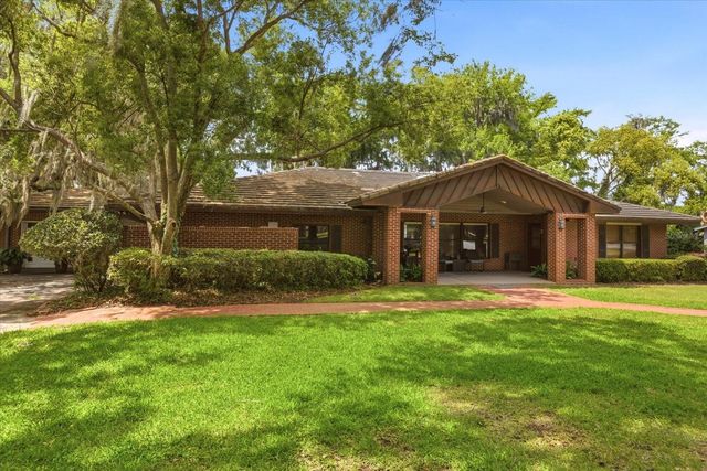 4910 E LAKE DRIVE, Winter Springs, FL 32708