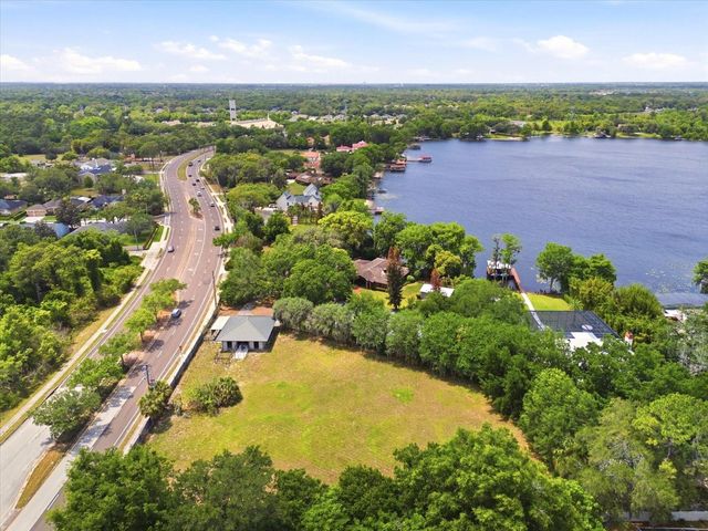 4910 E LAKE DRIVE, Winter Springs, FL 32708