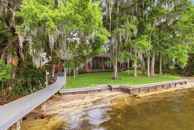 4910 E LAKE DRIVE, Winter Springs, FL 32708