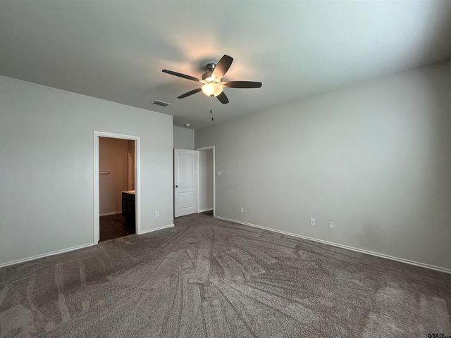 917 Martin St, Chandler, TX 75758