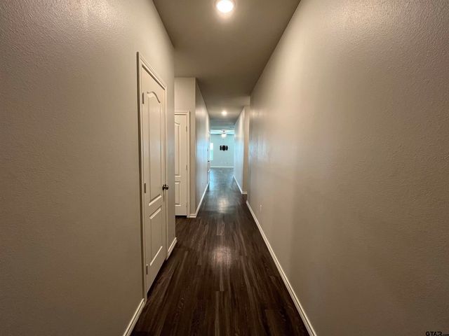 917 Martin St, Chandler, TX 75758