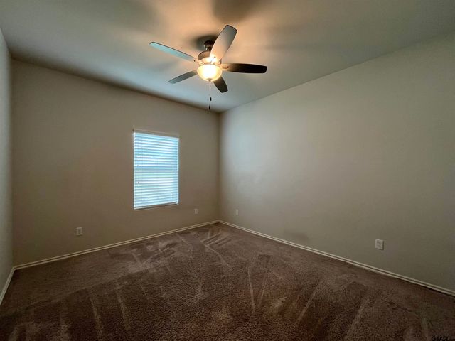 917 Martin St, Chandler, TX 75758