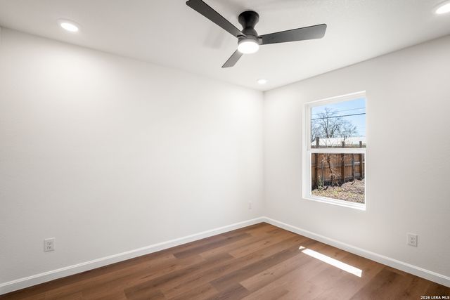 130 Kontiki Pl, San Antonio, TX 78242