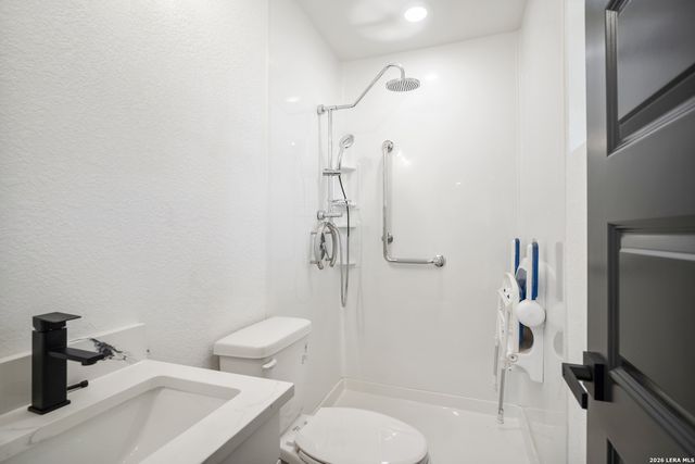 130 Kontiki Pl, San Antonio, TX 78242