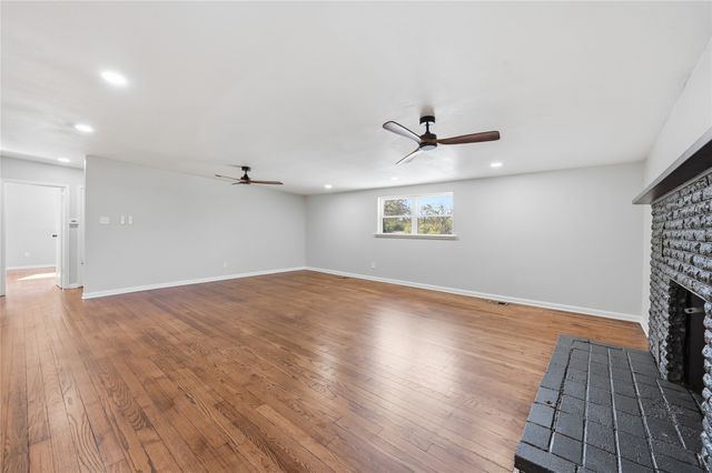 1216 Abelia Court, Fort Worth, TX 76108