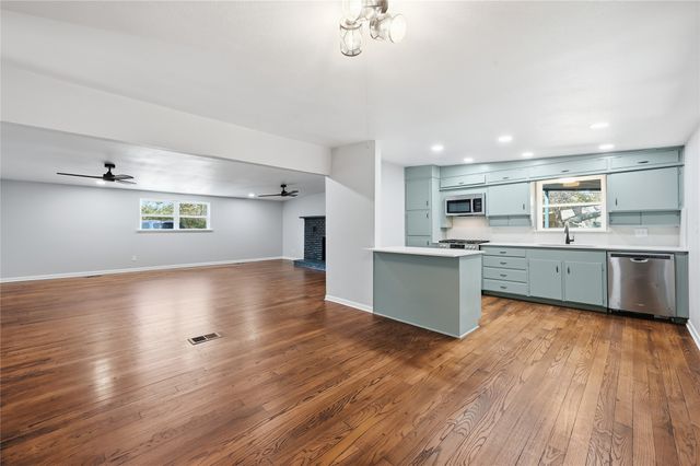 1216 Abelia Court, Fort Worth, TX 76108