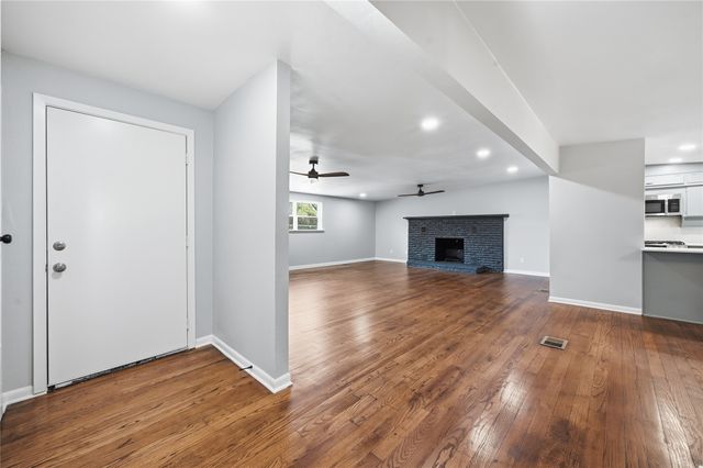 1216 Abelia Court, Fort Worth, TX 76108