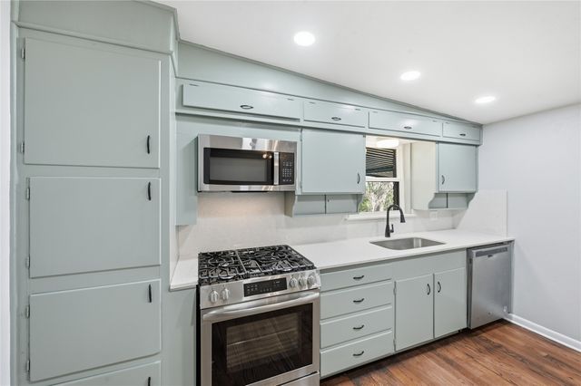 1216 Abelia Court, Fort Worth, TX 76108