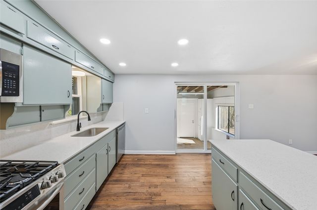 1216 Abelia Court, Fort Worth, TX 76108