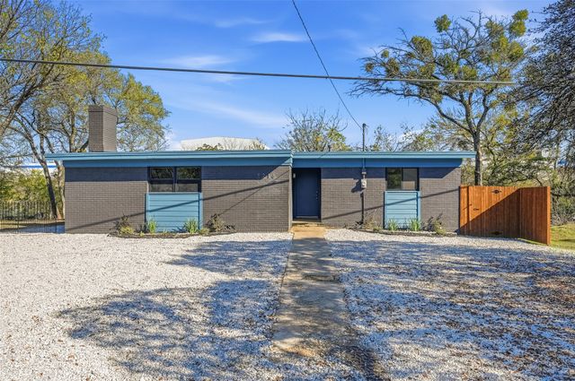 1216 Abelia Court, Fort Worth, TX 76108