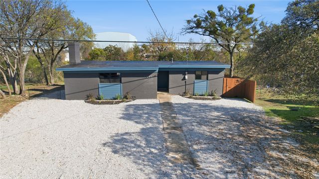 1216 Abelia Court, Fort Worth, TX 76108