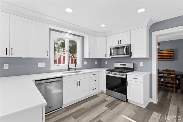 616 Parkview Drive, Lebanon, IL 62254