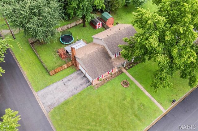 616 Parkview Drive, Lebanon, IL 62254