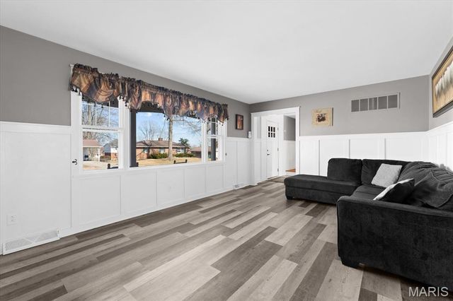 616 Parkview Drive, Lebanon, IL 62254