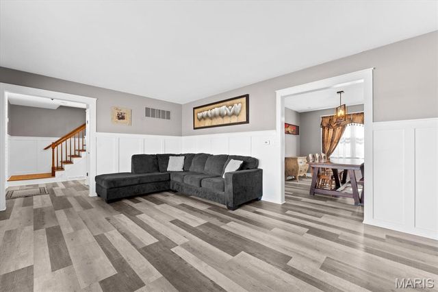 616 Parkview Drive, Lebanon, IL 62254