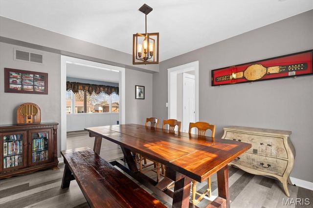 616 Parkview Drive, Lebanon, IL 62254