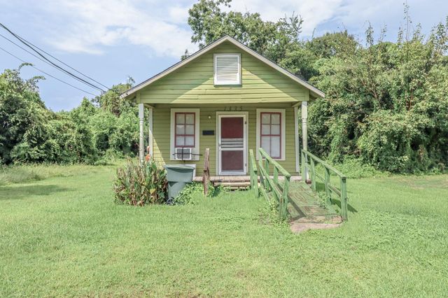 1335 Sherman Street, Beaumont, TX 77701