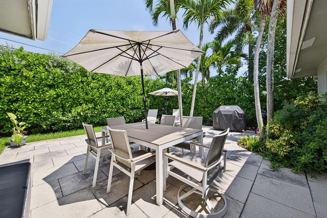 3652 NE 18TH Avenue, Oakland Park, FL 33334