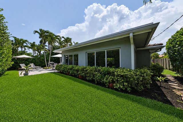 3652 NE 18TH Avenue, Oakland Park, FL 33334