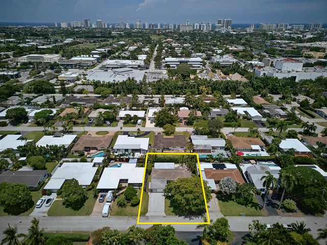 3652 NE 18TH Avenue, Oakland Park, FL 33334
