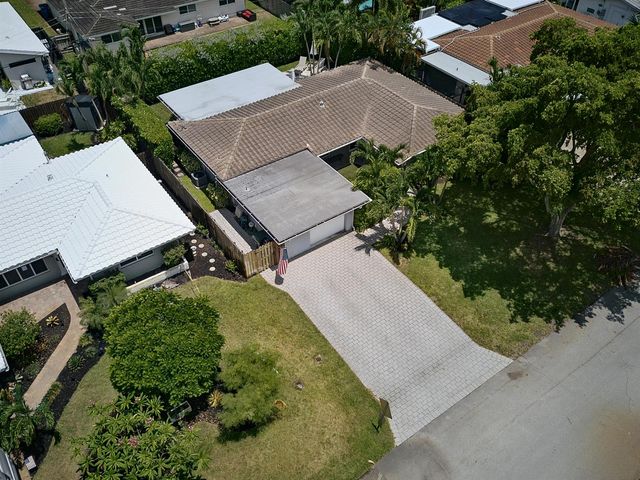 3652 NE 18TH Avenue, Oakland Park, FL 33334