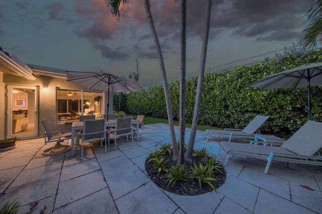3652 NE 18TH Avenue, Oakland Park, FL 33334