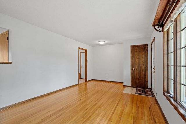 10621 Washington Boulevard NE, Blaine, MN 55434