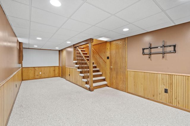 10621 Washington Boulevard NE, Blaine, MN 55434