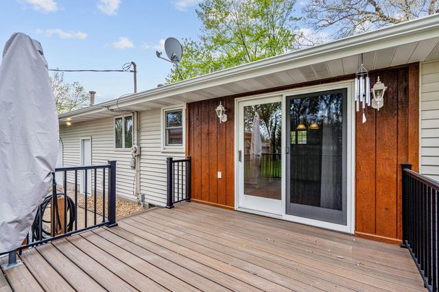 10621 Washington Boulevard NE, Blaine, MN 55434