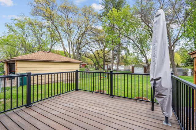 10621 Washington Boulevard NE, Blaine, MN 55434