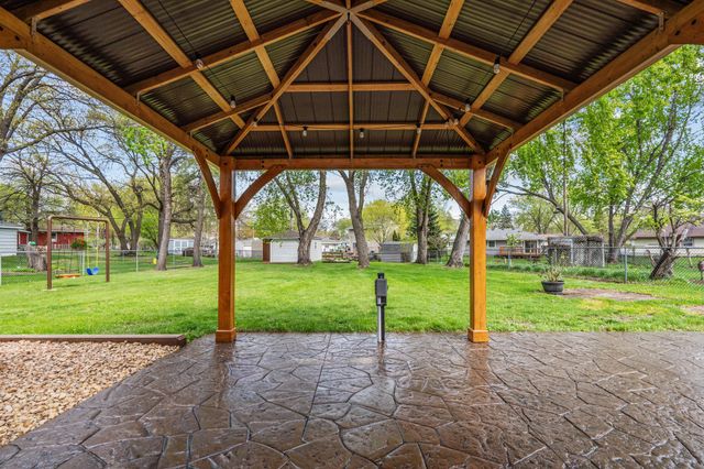 10621 Washington Boulevard NE, Blaine, MN 55434