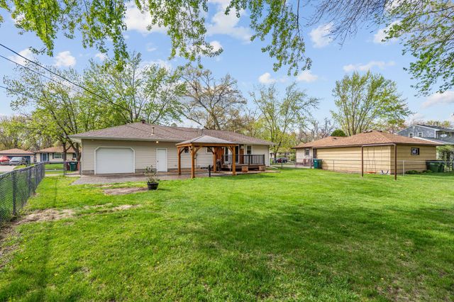 10621 Washington Boulevard NE, Blaine, MN 55434