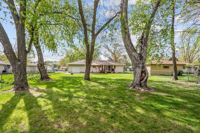 10621 Washington Boulevard NE, Blaine, MN 55434