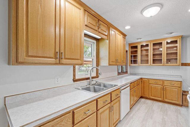 10621 Washington Boulevard NE, Blaine, MN 55434