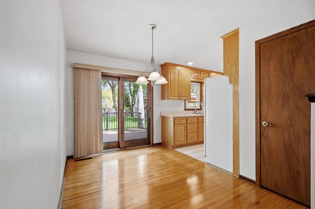10621 Washington Boulevard NE, Blaine, MN 55434