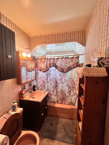 4538 N MOBILE Avenue, Chicago, IL 60630