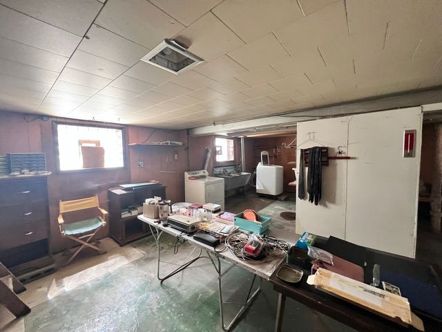 4538 N MOBILE Avenue, Chicago, IL 60630