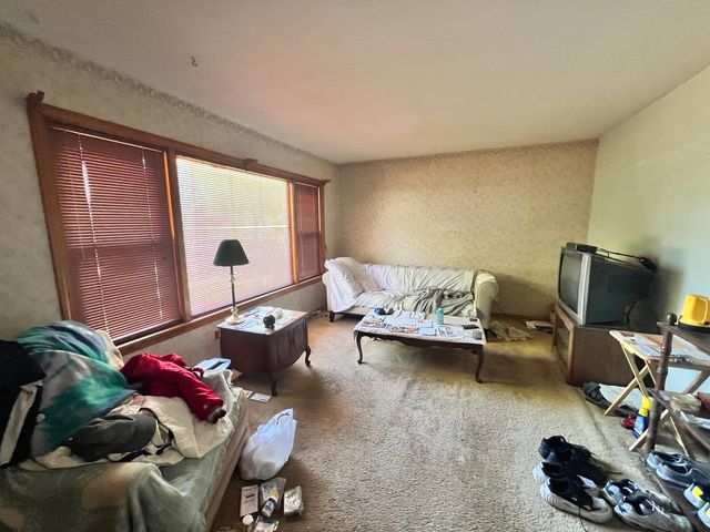 4538 N MOBILE Avenue, Chicago, IL 60630