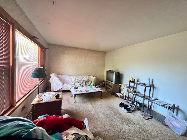 4538 N MOBILE Avenue, Chicago, IL 60630