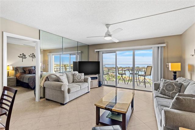 4900 BRITTANY DRIVE S 1512, St Petersburg, FL 33715