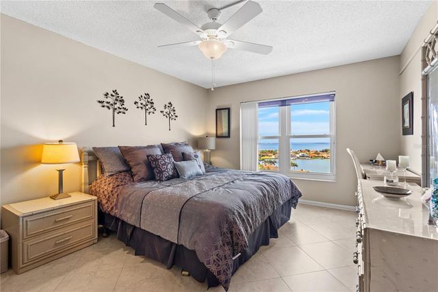 4900 BRITTANY DRIVE S 1512, St Petersburg, FL 33715