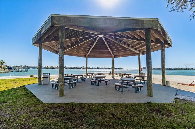 4900 BRITTANY DRIVE S 1512, St Petersburg, FL 33715