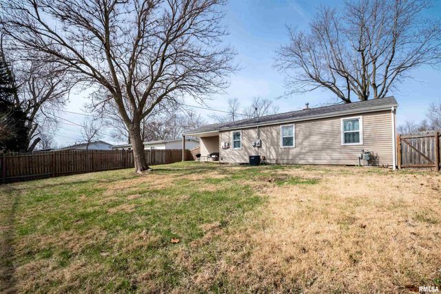 5312 N ARROW Drive, Peoria, IL 61614